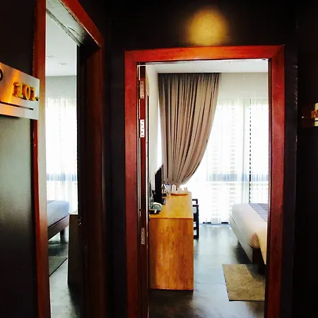 Tonle Tropic Boutique Hotel